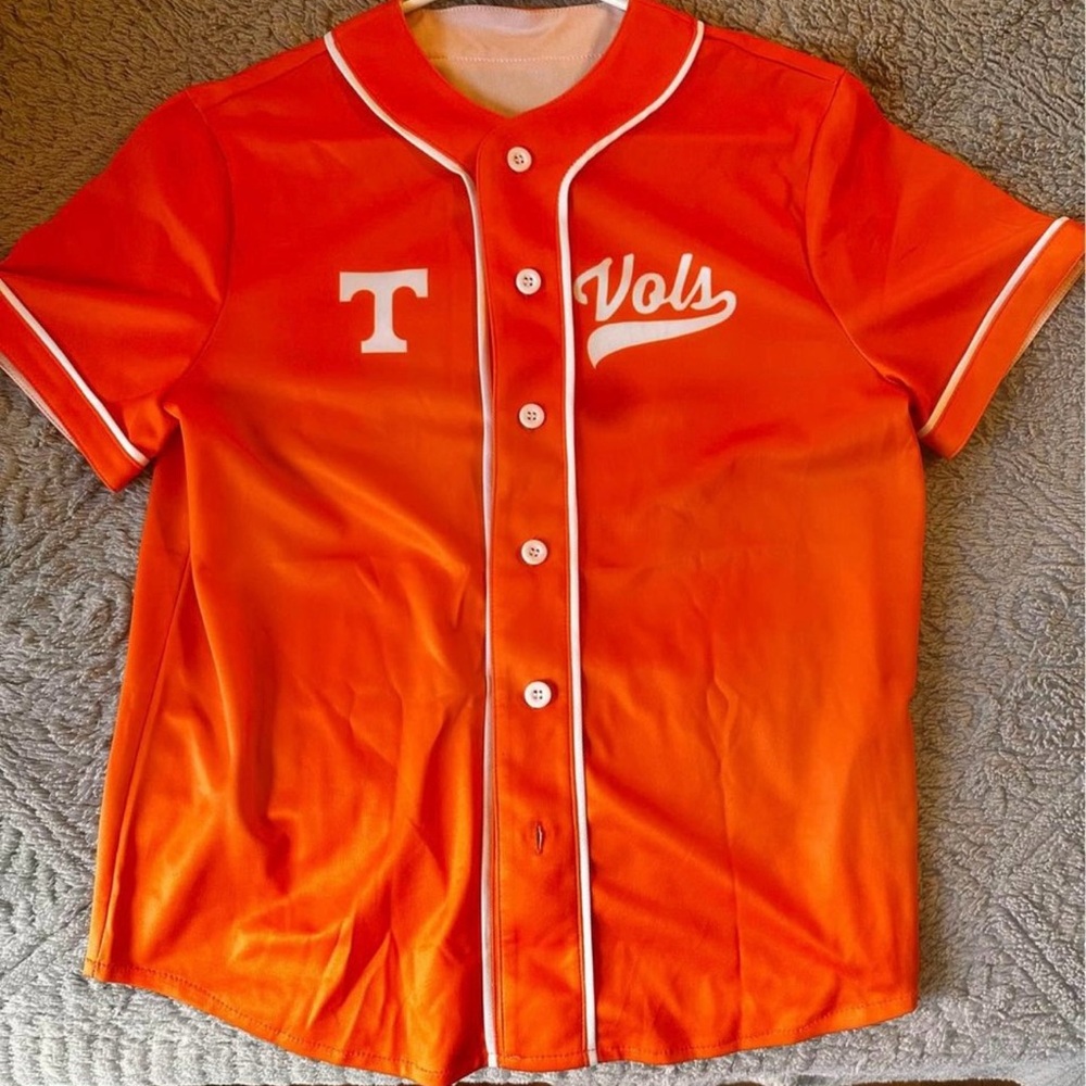 Tennessee Vols Morgan Wallen number 16 jersey. Tennessee Orange.
